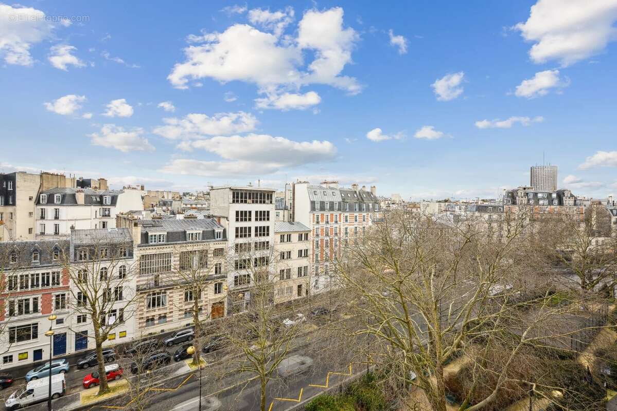 Appartement à PARIS-17E