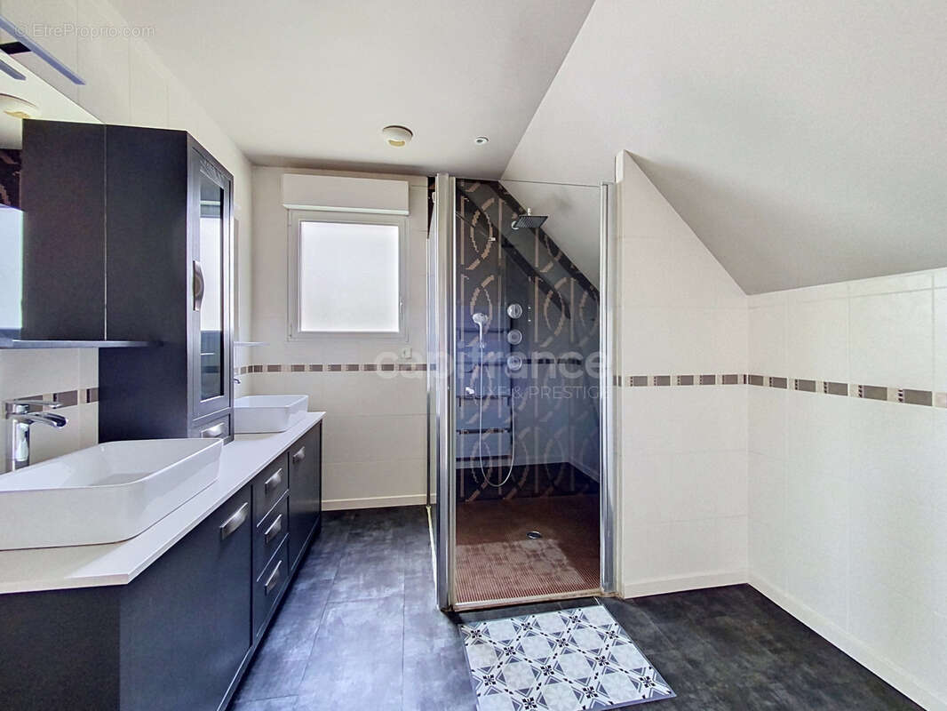 Maison à vendre 7 pièces SAINT AVERTIN (37) - photo 6