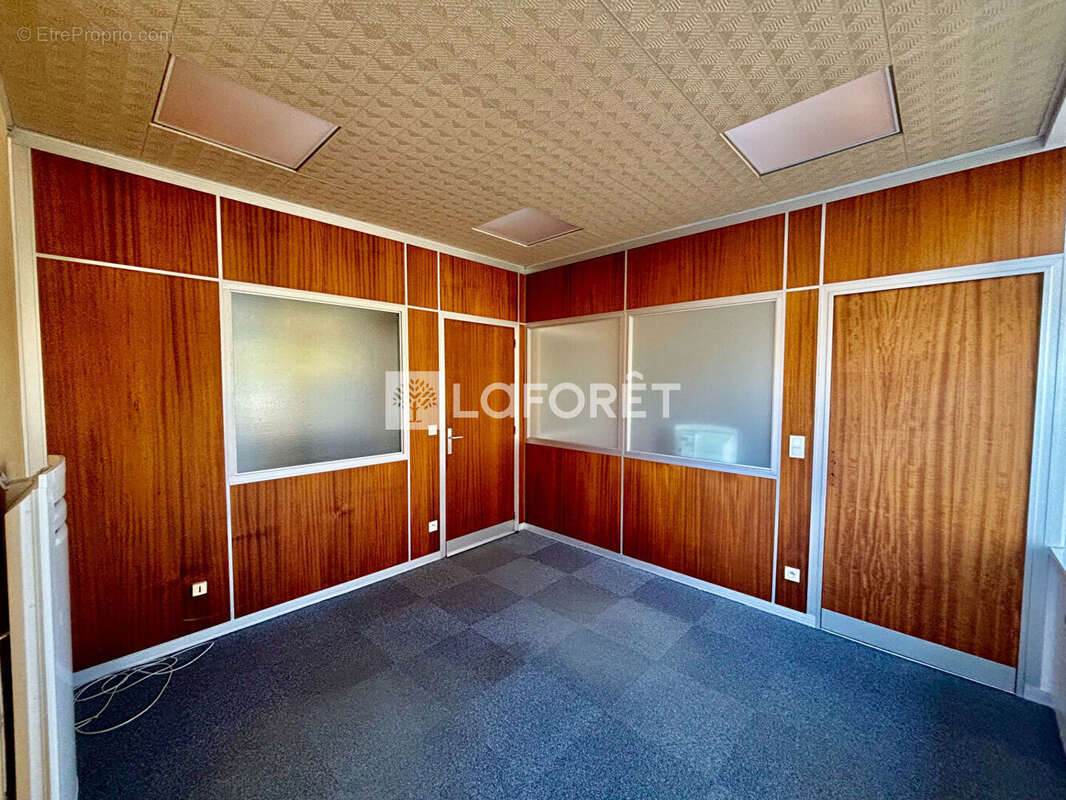 Commerce à CHAUMONT