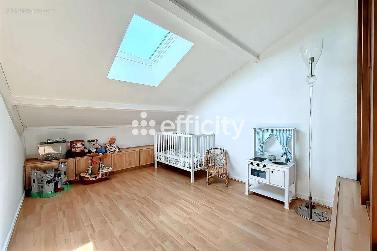 Appartement à LYON-9E