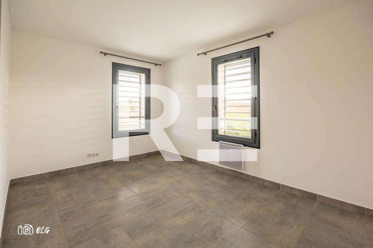 Maison à COMBAILLAUX