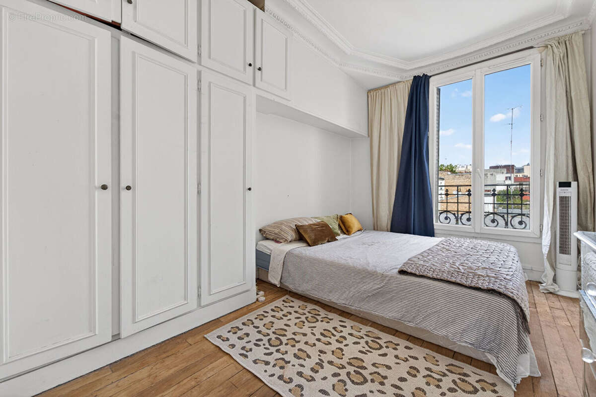 Appartement à PARIS-20E