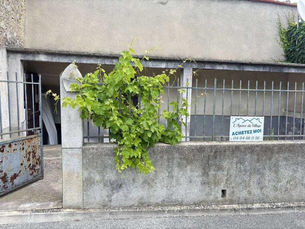 Maison à CLAVIERS