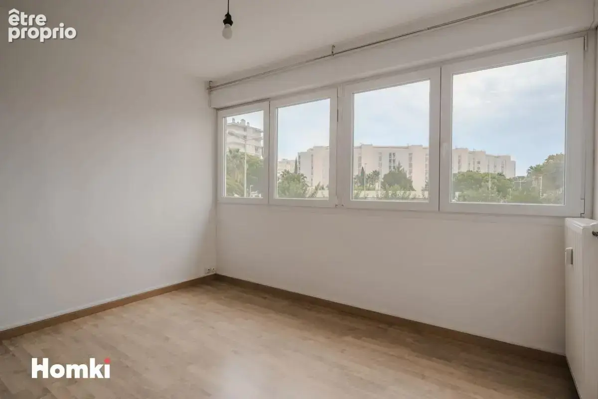 Appartement T4 de 73 m² à Toulon 83000, Avenue de l'Infanterie de Marine - photo 9