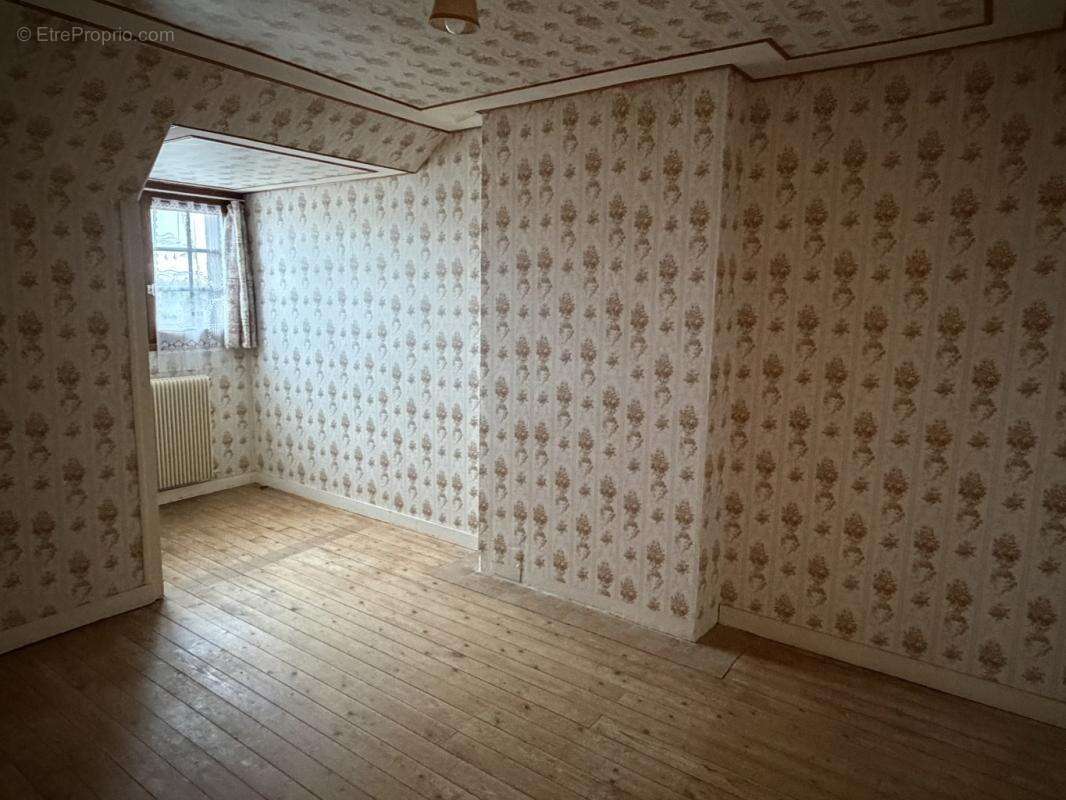 Maison à SAINT-MARTIN-DU-VIEUX-BELLEME