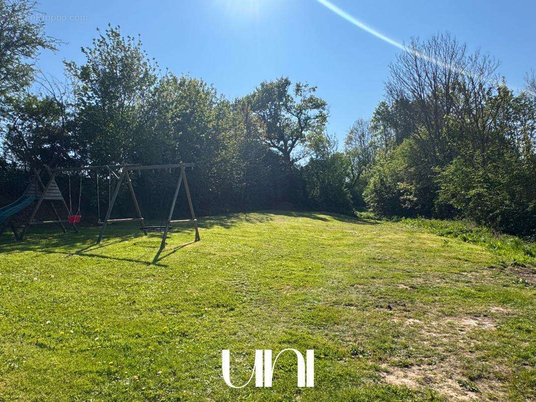 Maison à FONTAINE-HENRY