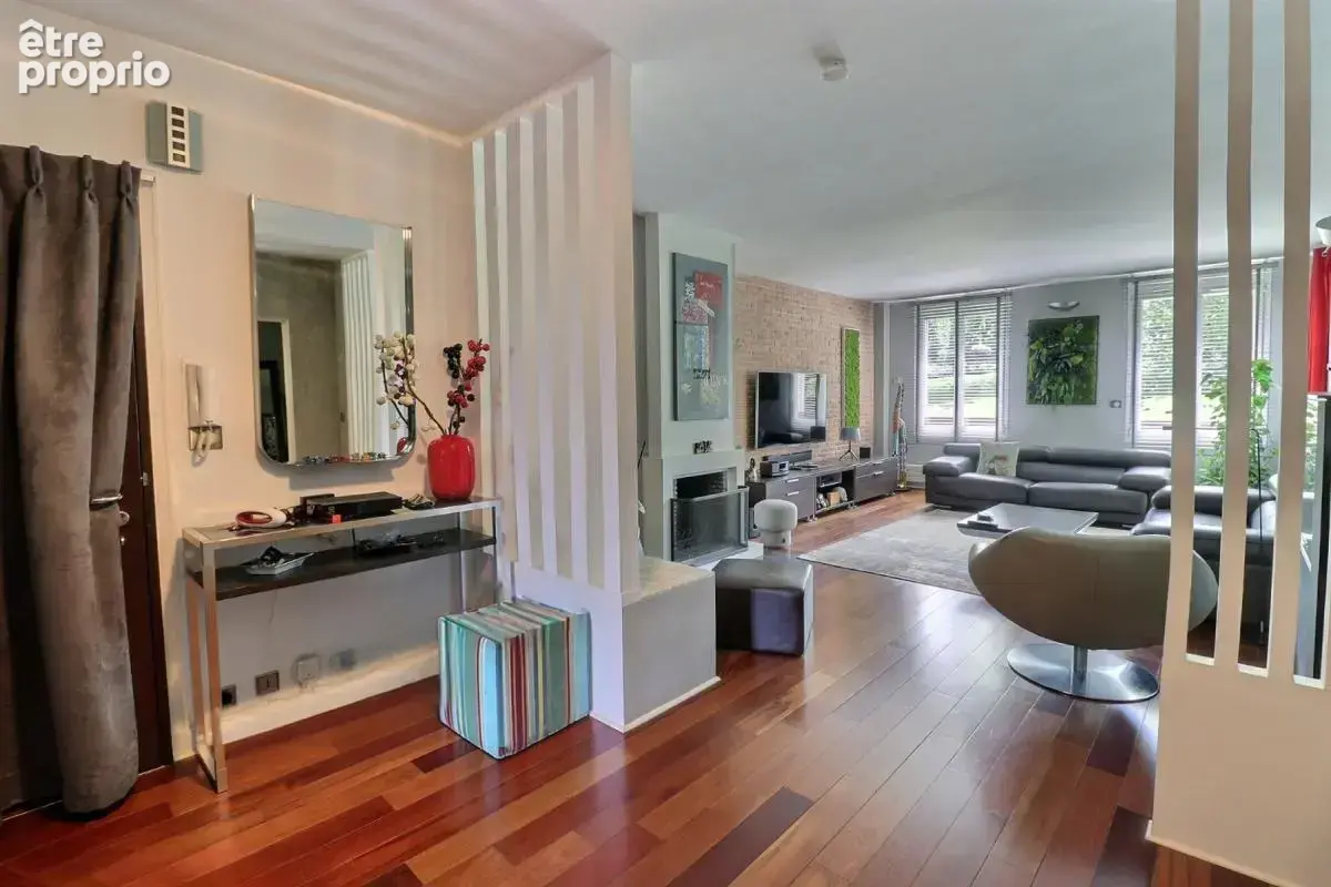 Louveciennes -coup de coeur assure: 100m2 avec terrasse - photo 3