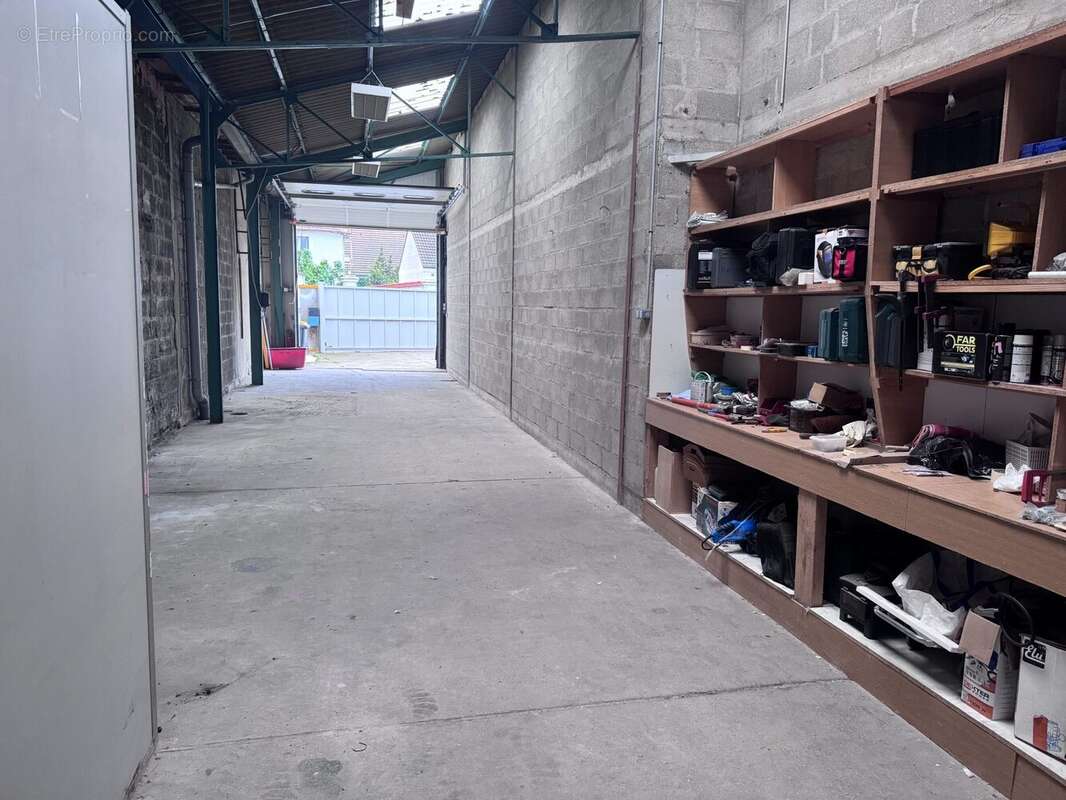 Commerce à COLOMBES