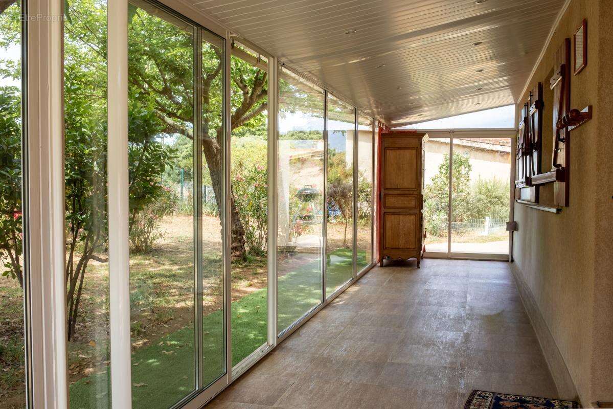 Maison 176 m² à Ajaccio  - photo 8