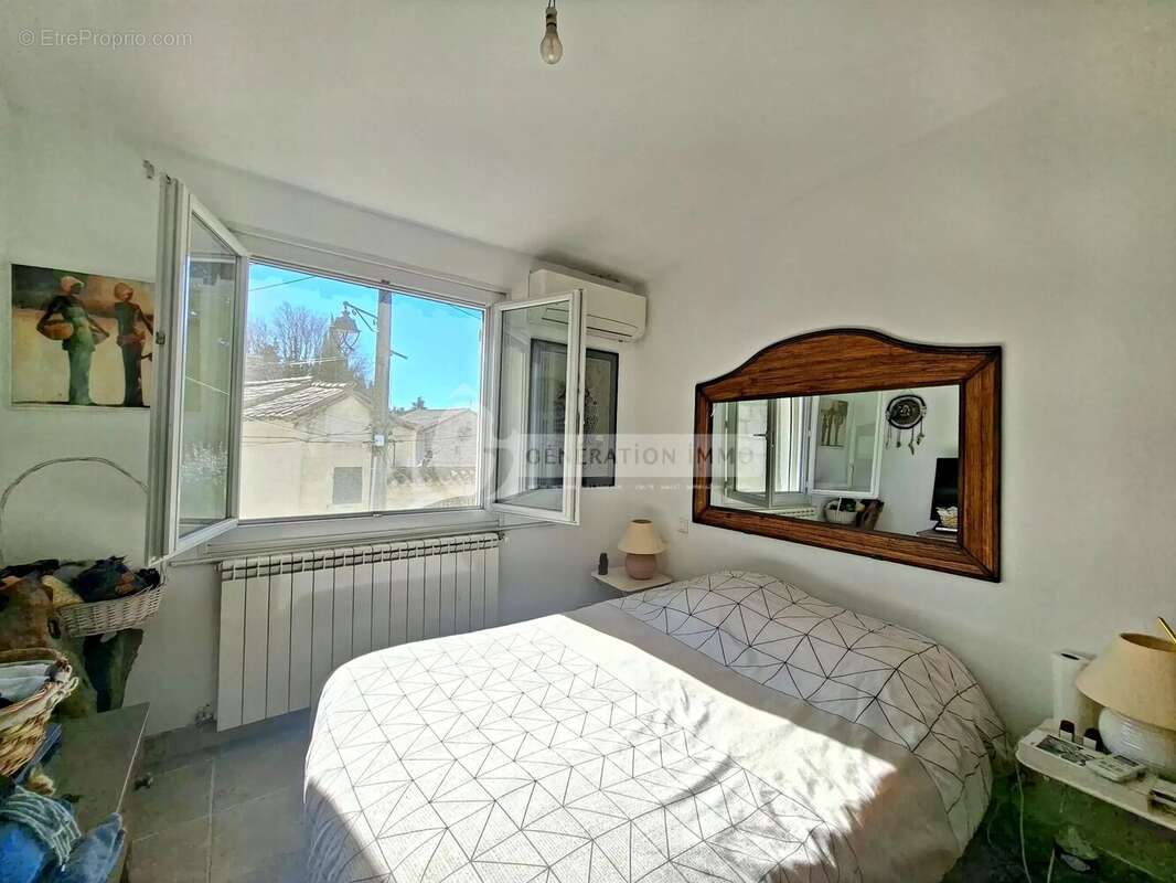 Maison à FONTVIEILLE