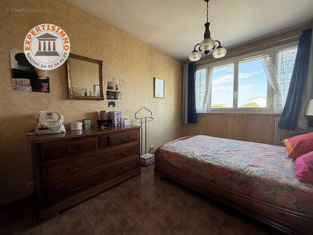Berre - grand t4 100m² - vue panoramique - photo 8