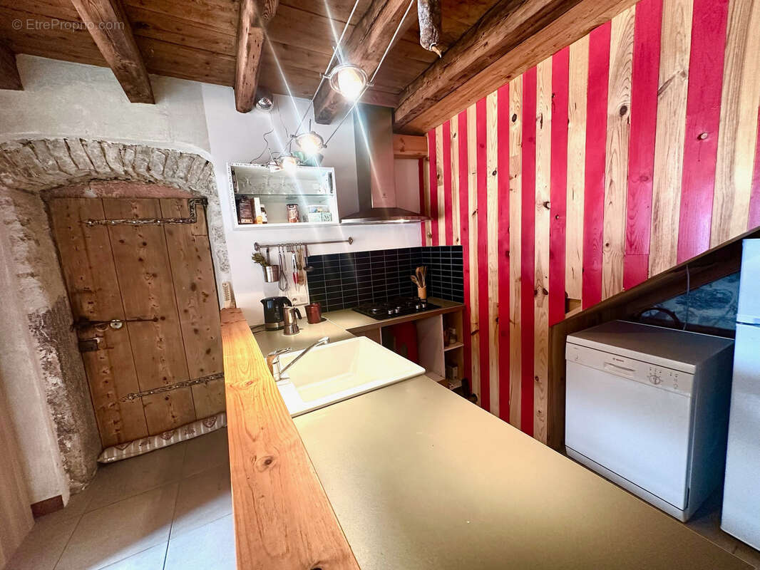 Appartement à MOUTHE