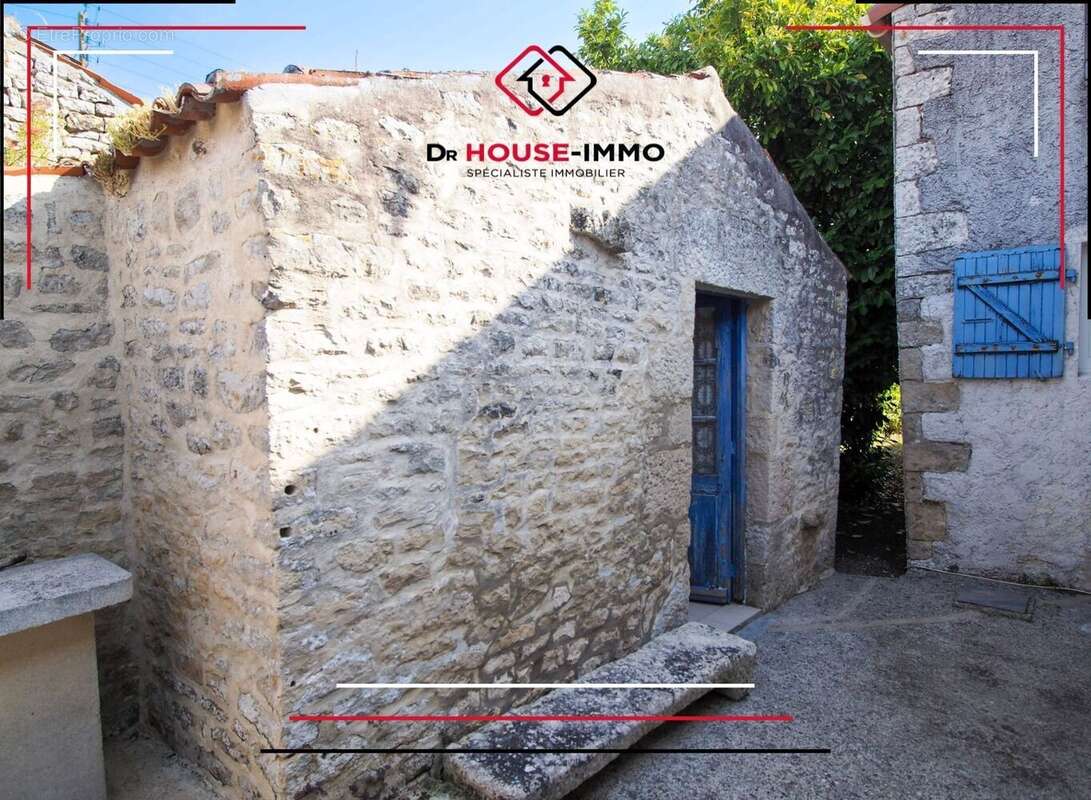 Maison 221 m² à Mouzeuil-Saint-Martin  - photo 9