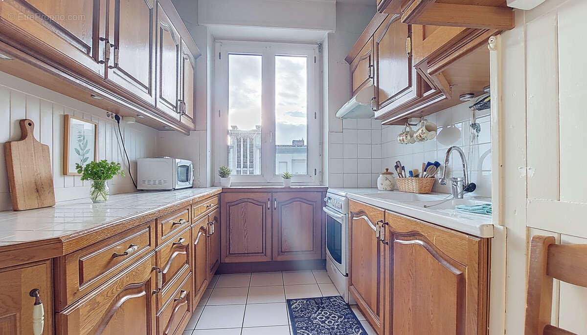 Appartement à LYON-8E