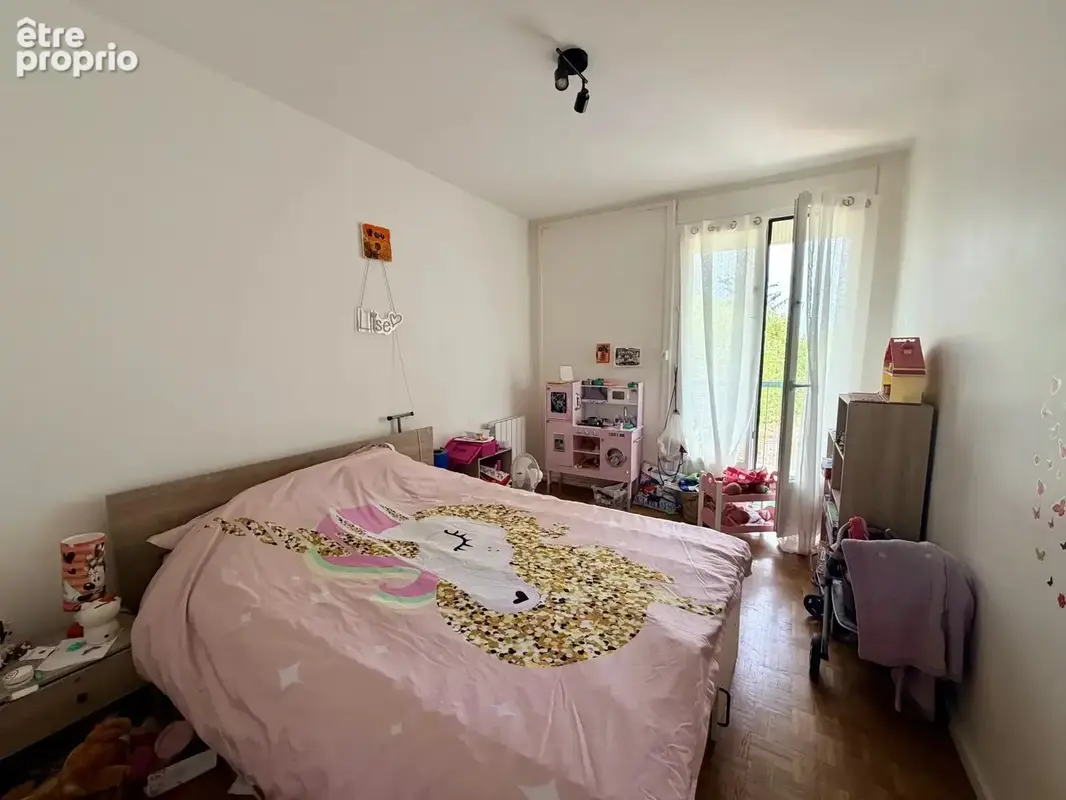 GUILHERAND-GRANGES - T4 de 78m² avec garage et cave. - photo 5