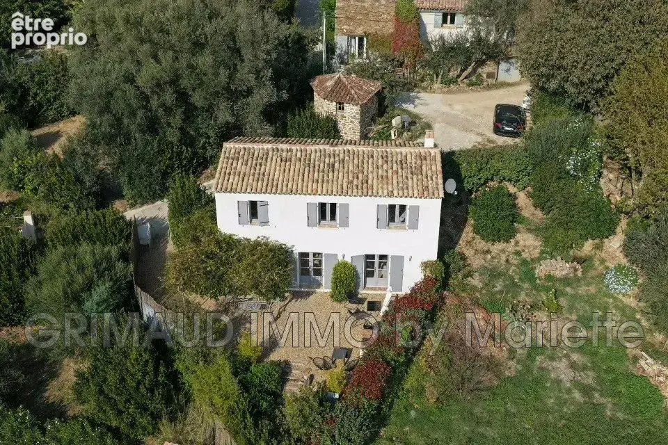 Maison à GRIMAUD
