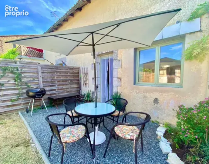 Maison de bourg renovee avec 2 chambres et jardinet - photo 2