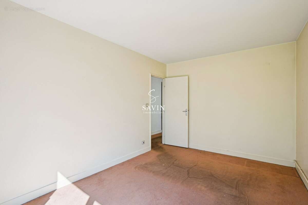 Appartement à SURESNES