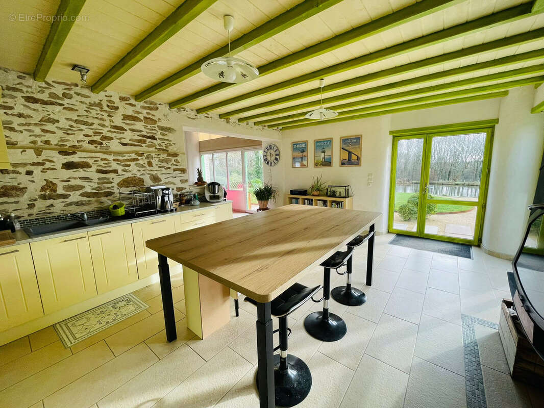 Maison à SAINT-MICHEL-CHEF-CHEF