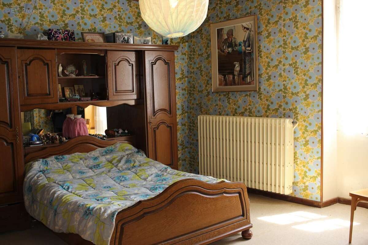 Maison à CAHUZAC-SUR-VERE