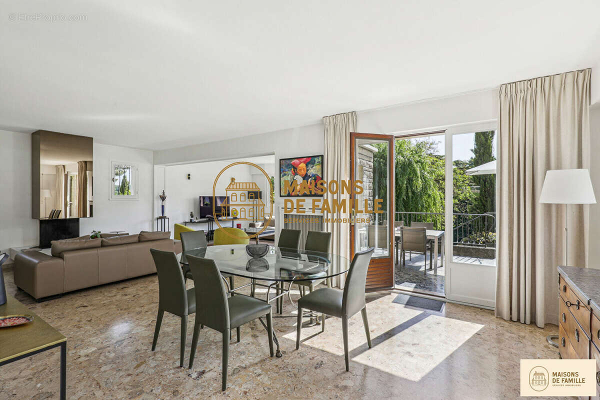 Maison à LA CELLE-SAINT-CLOUD