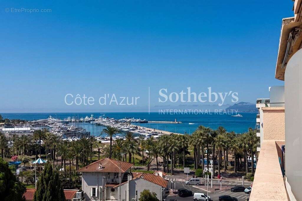 Appartement à CANNES