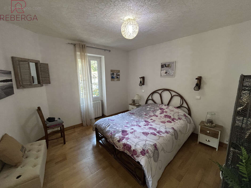 Maison à BURLATS