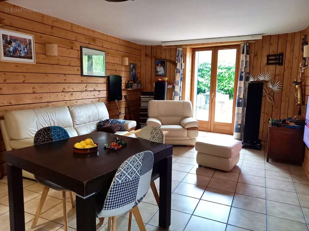 Maison à CHARTRETTES