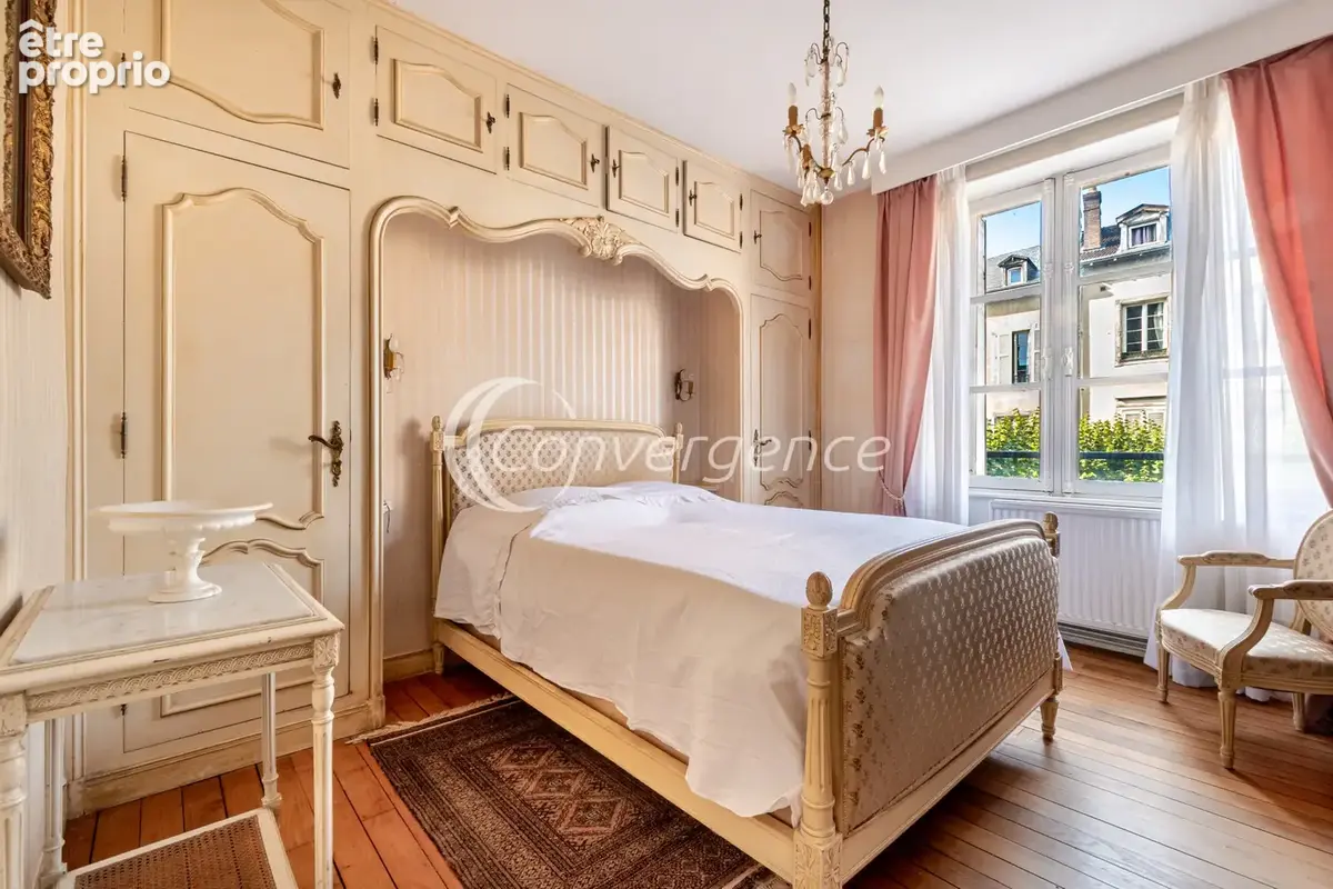 Appartement 111m2, T5, avec terrasse en hyper-center de Limoges - photo 8
