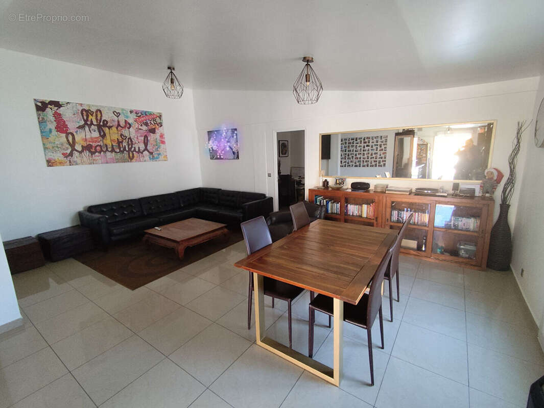 Maison à LES PAVILLONS-SOUS-BOIS