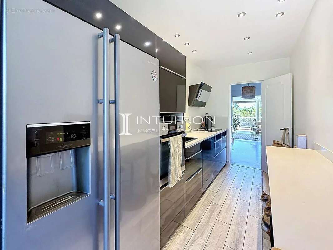Cannes - Bénéfiat : Appartement 4 pièces traversant avec terrasses - photo 11