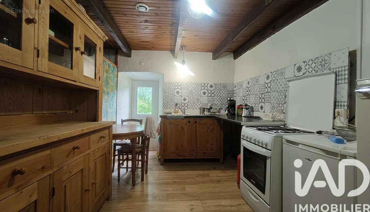 Maison 98 m² à Nages  - photo 9