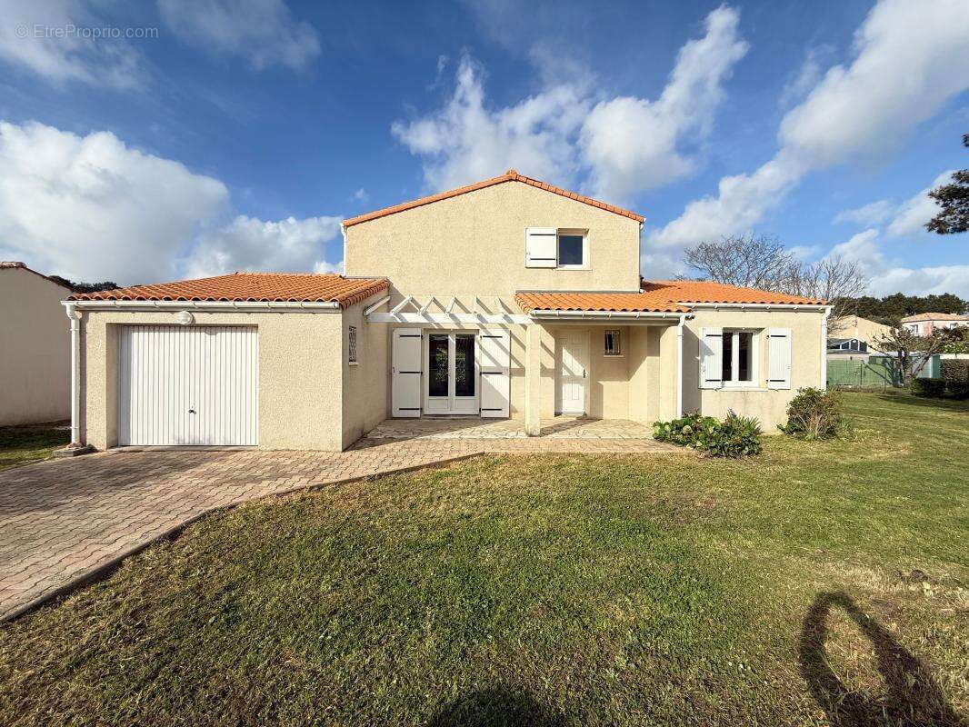 Maison à SAINT-PALAIS-SUR-MER