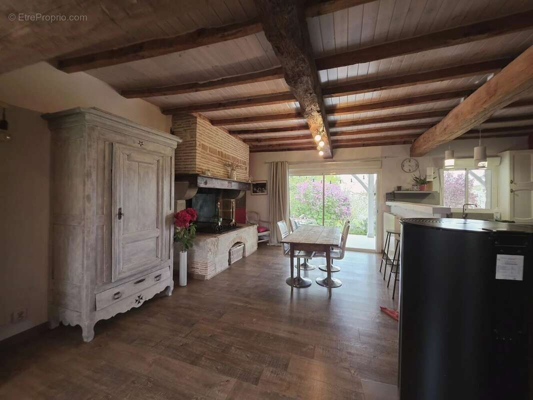 Maison à LAUZUN