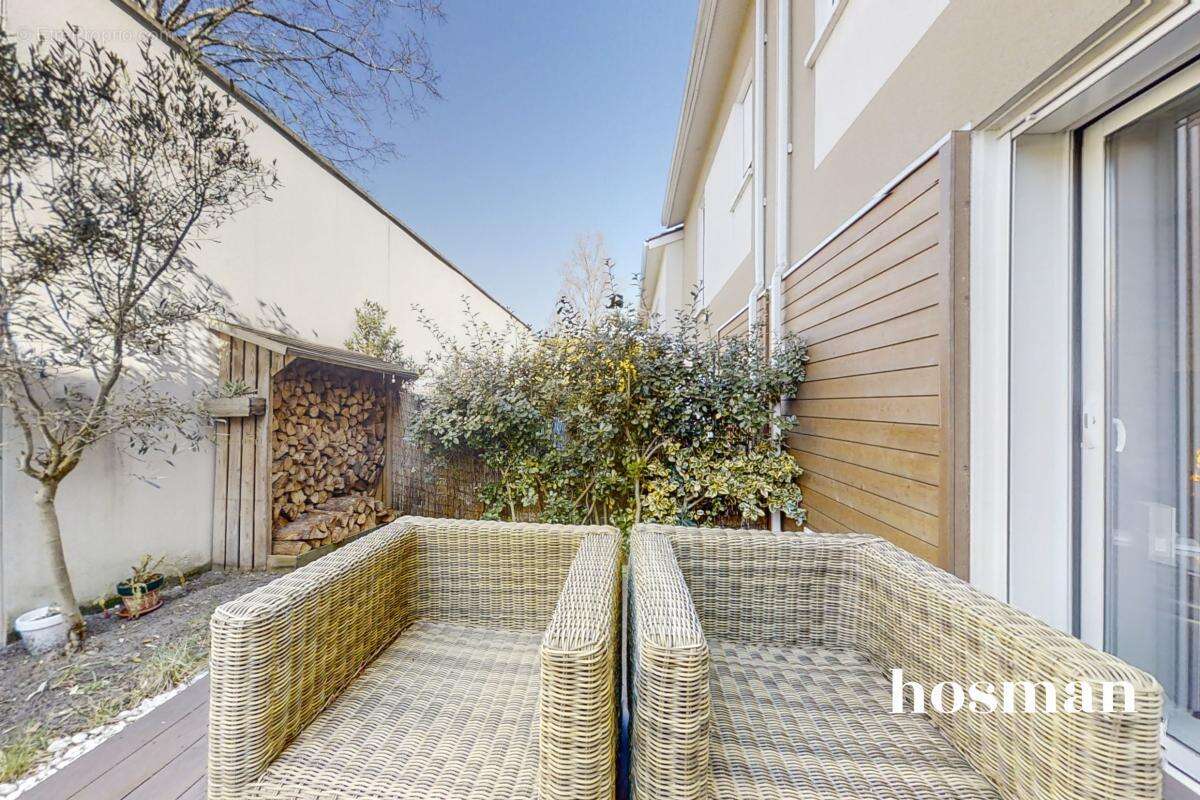 Maison de 79,55 m2 avec 3 chambres et son jardin de 30 m2 - 8 min de l'aéroport de Bordeaux - Avenue Aristide Briand 33700 Mérig - photo 4