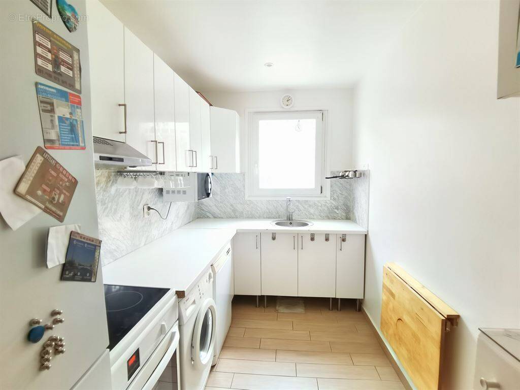 Appartement à PARIS-10E