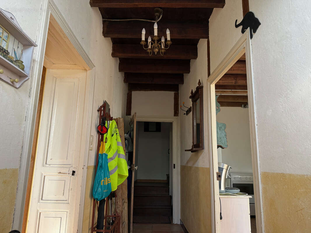 Maison à NEUF-EGLISE
