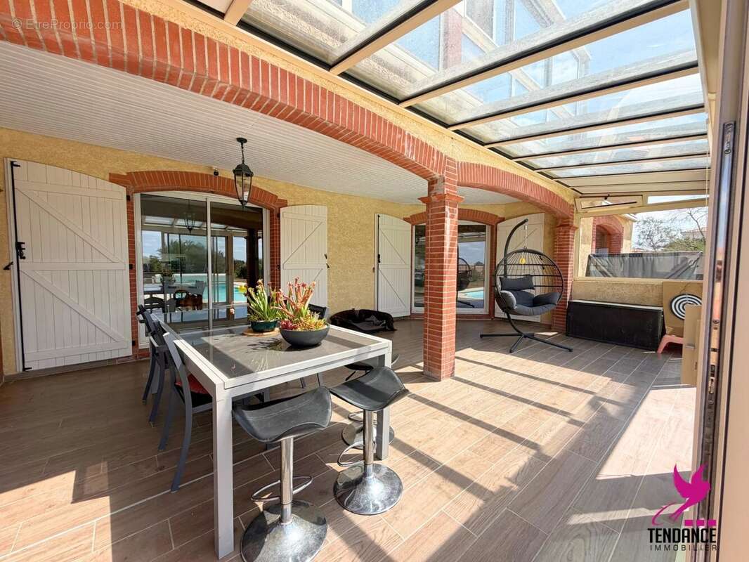 Villa de 200 m² sur 5 500 m² de terrain – potentiel de division - photo 8