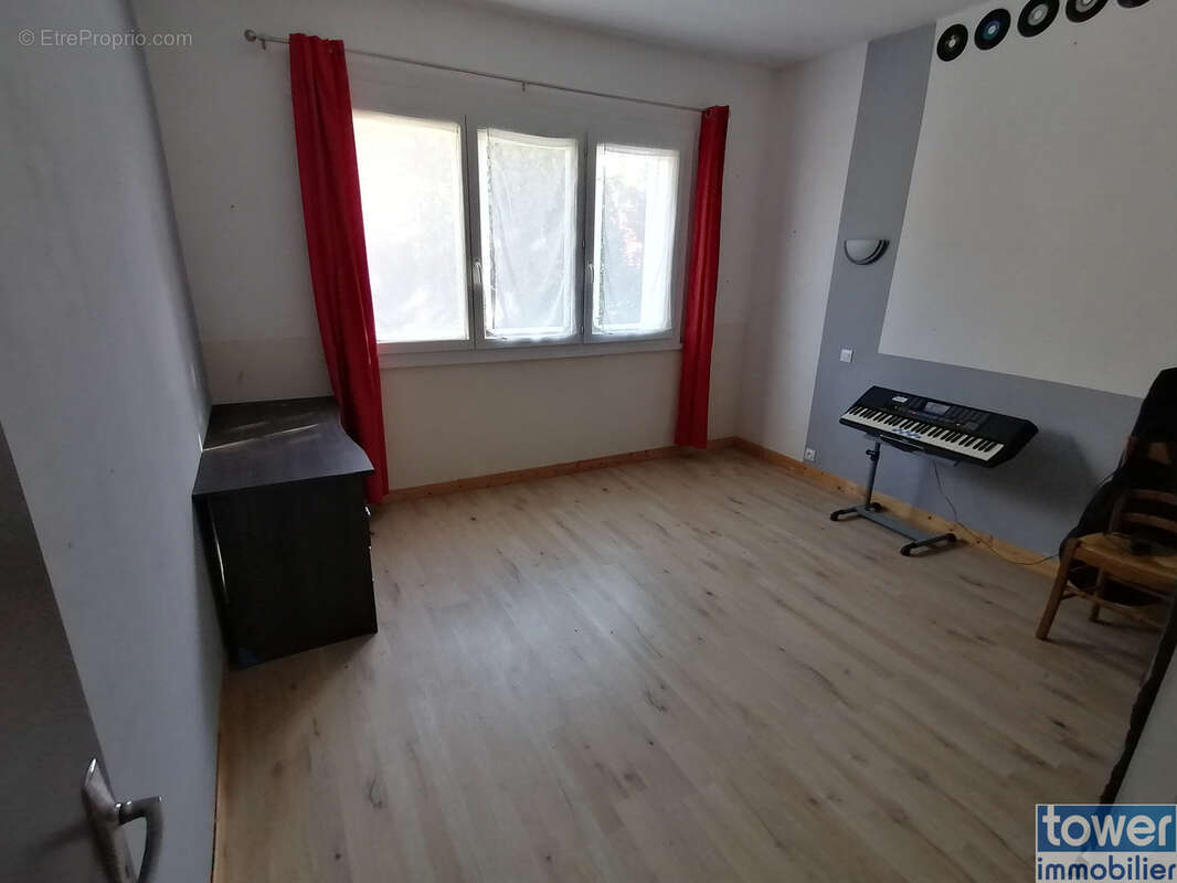 Maison à MONTECH