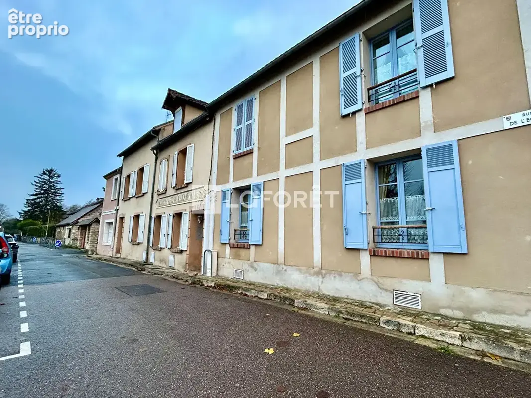 Appartement à JUZIERS