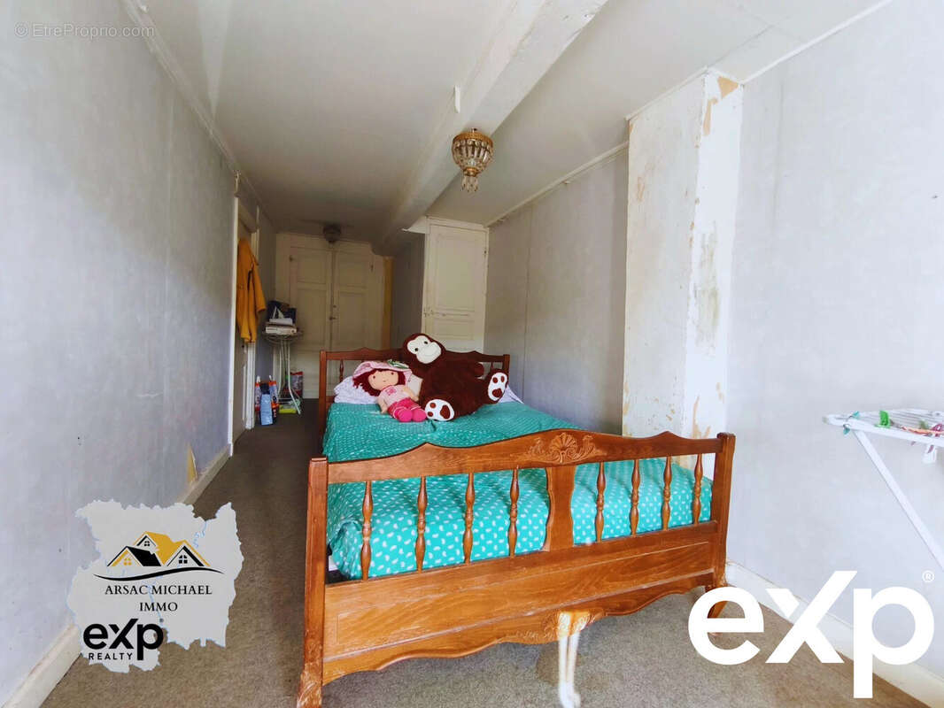 Maison à SAINT-GERMAIN-L'HERM