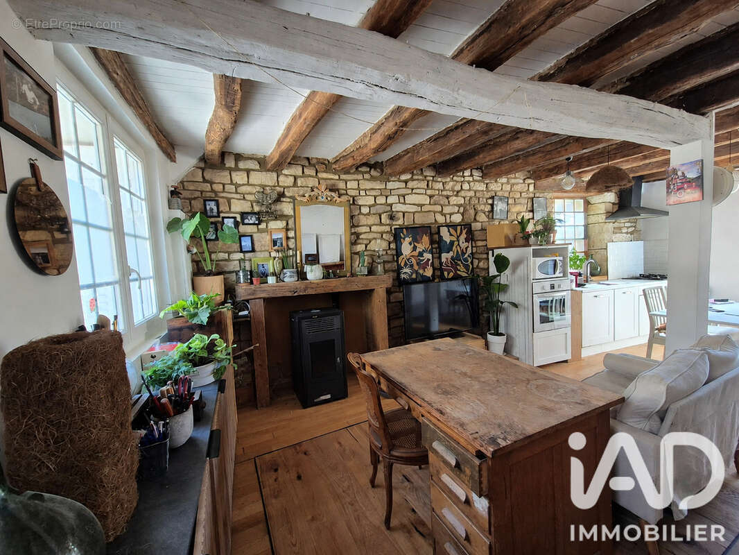 Maison 50 m² à Cry  - photo 3