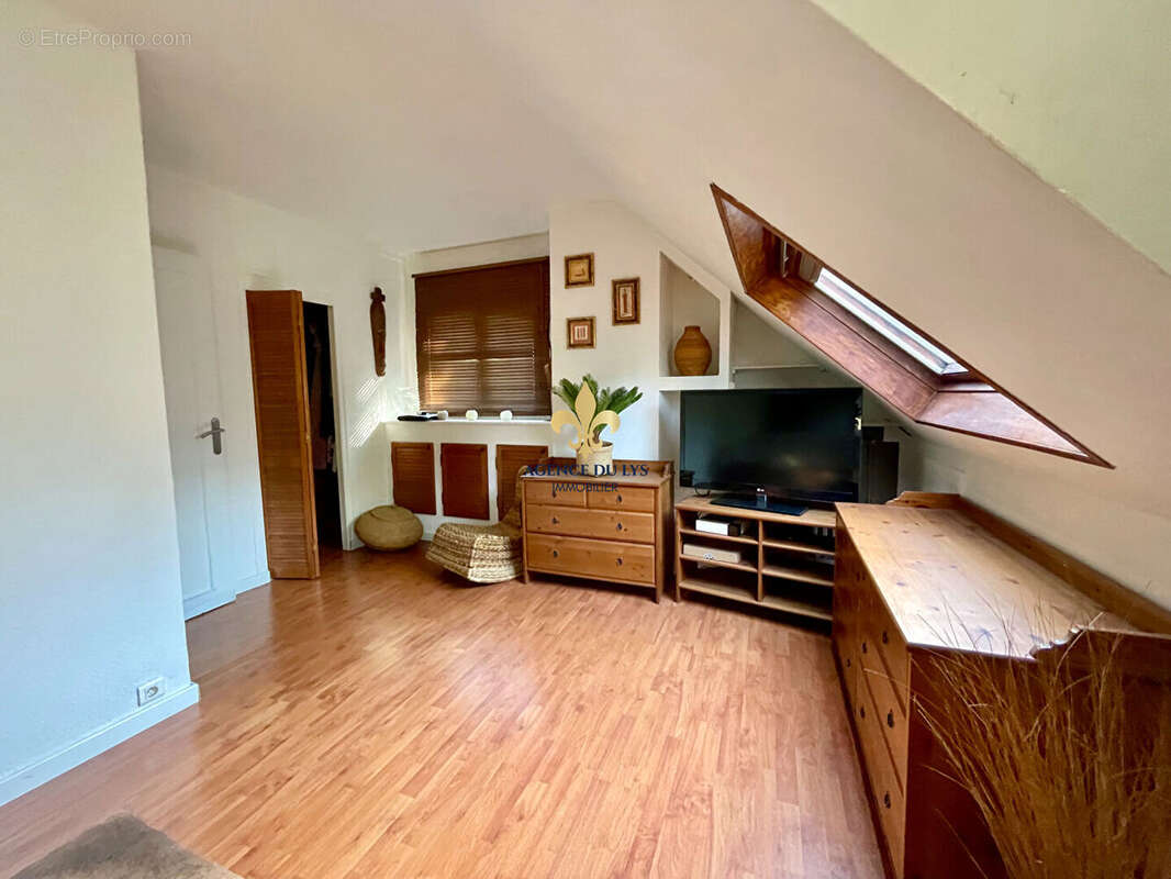 Maison à ORRY-LA-VILLE