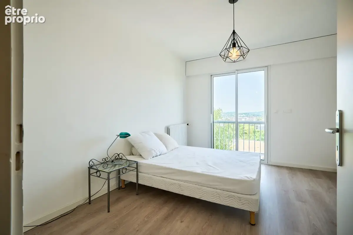 Annecy le vieux dernier etage t5 vue lac - photo 12