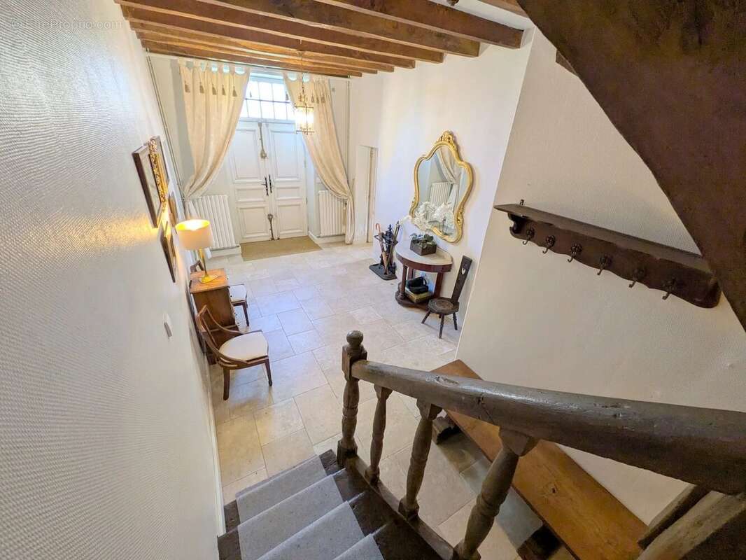 Maison à SAINT-GENIS-DE-SAINTONGE