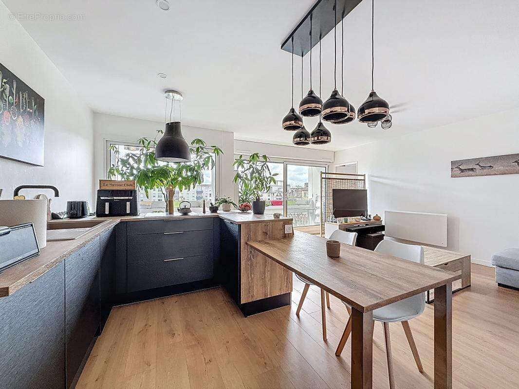 Appartement à LYON-8E