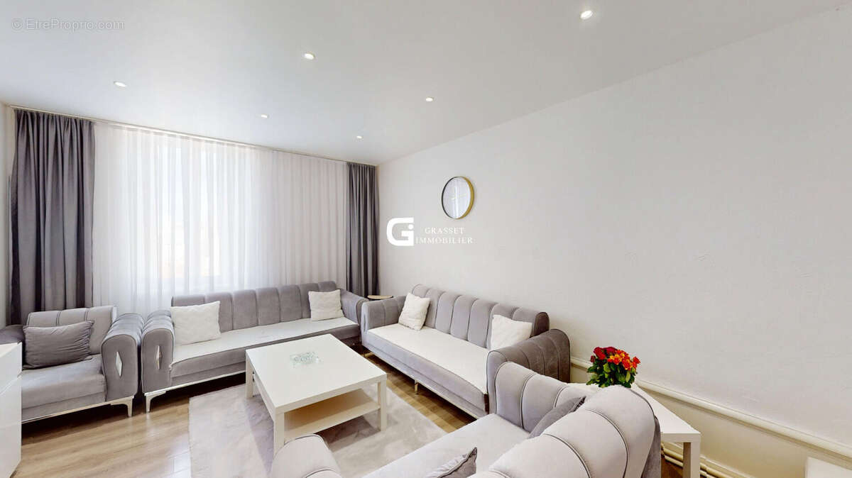 Appartement à OYONNAX