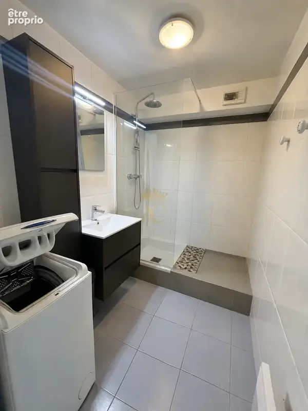 T2 Cabine proche commerces et marché - photo 7