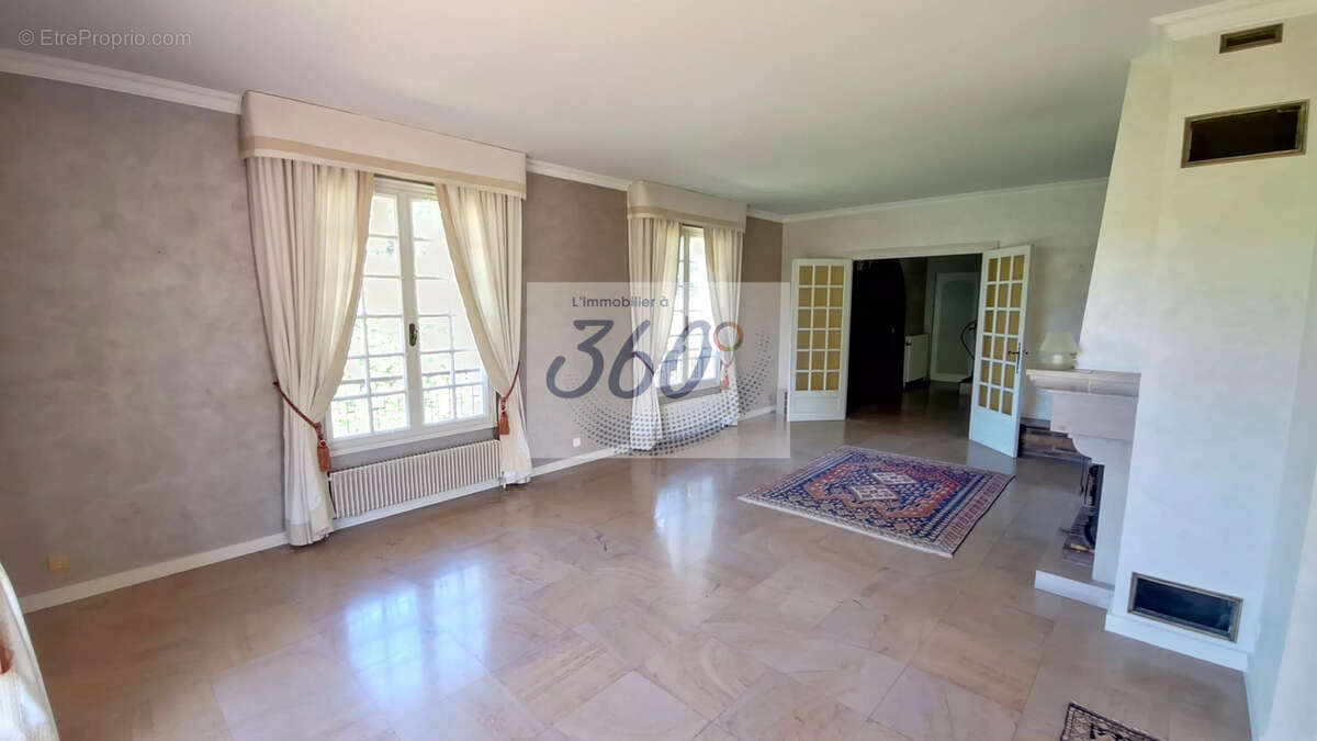 Élégante maison de caractère proche des commodités - photo 6