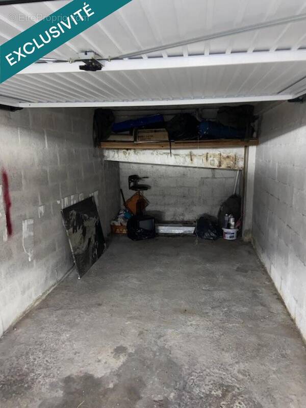 Photo 1 - Parking à MARSEILLE-7E